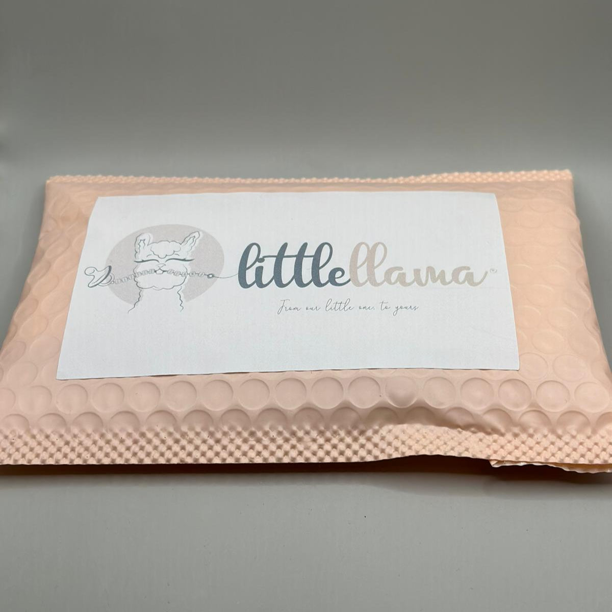 مشابك مصاصة للبنات الصغيرات