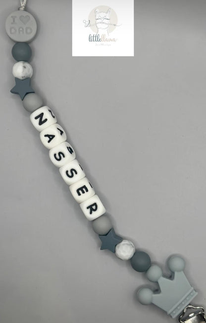 مشابك مصاصة للأولاد الصغار