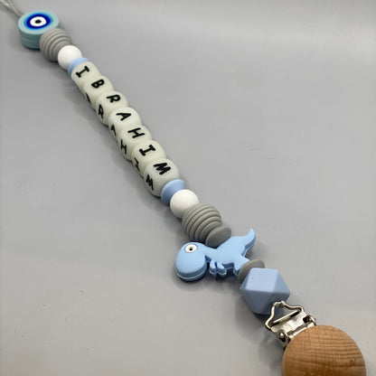 مشابك مصاصة للأولاد الصغار