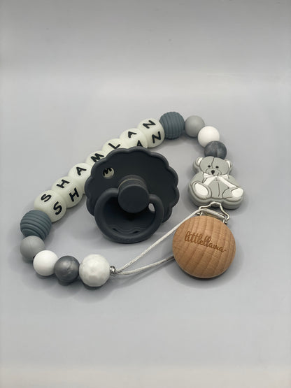 مشابك مصاصة للأولاد الصغار