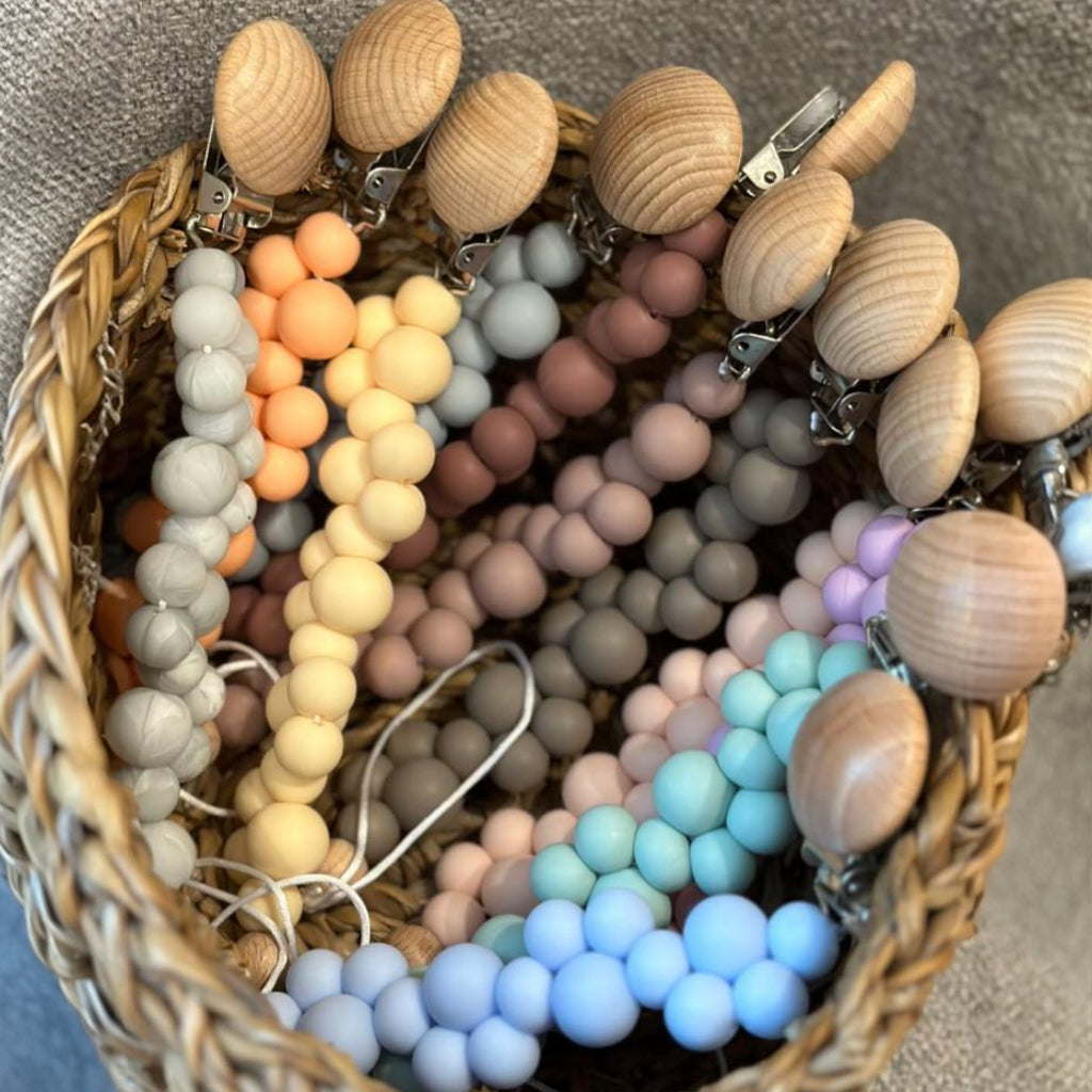 bubble pacifier clip