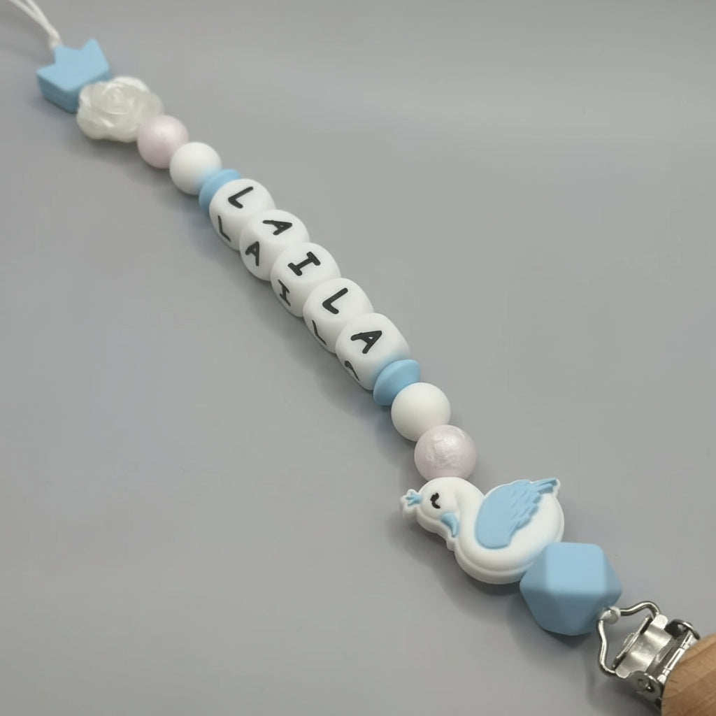 مشابك مصاصة للبنات الصغيرات