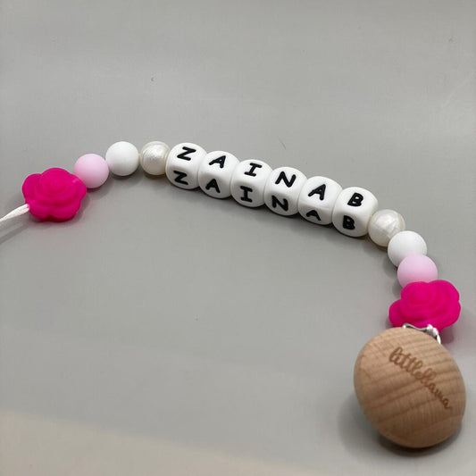 مشابك مصاصة للبنات الصغيرات